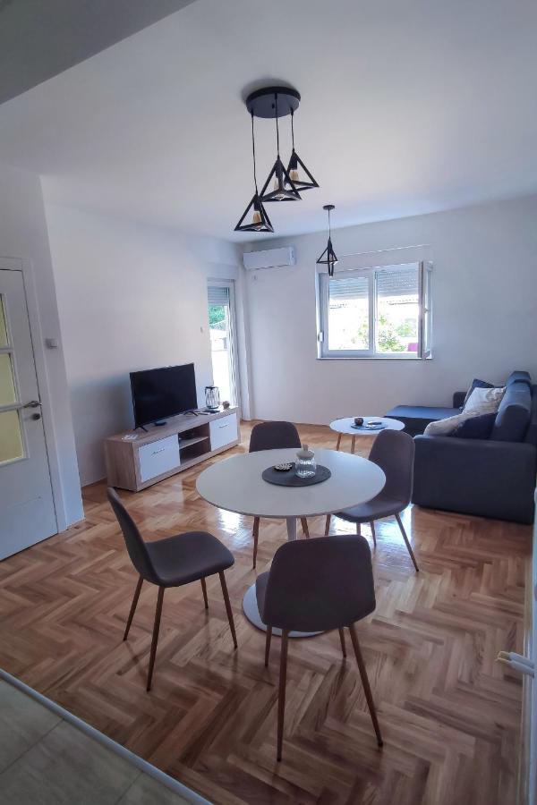 Apartman Vukovic 트레빈예 외부 사진